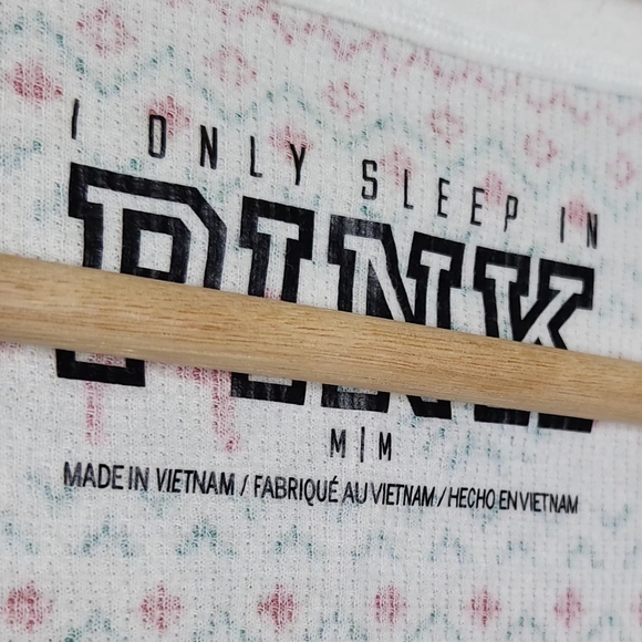 VS PINK Logo Fair Isle Thermal Henley in White - Picture 3 of 6